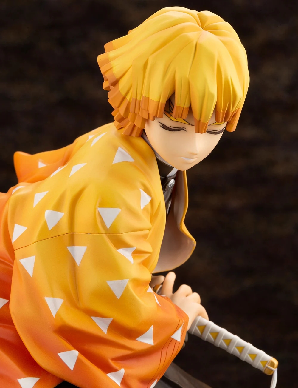 ARTFX J Zenitsu Agatsuma - Demon Slayer Yaiba - Image 2